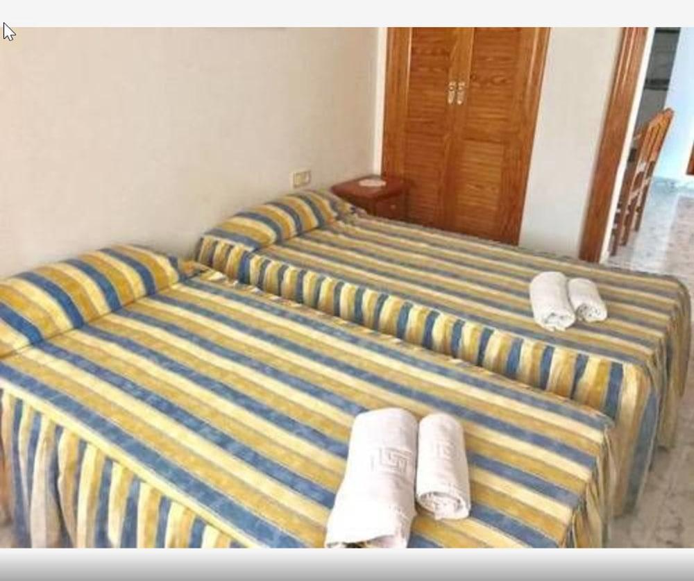 Hotel Marina Port à Torrevieja Extérieur photo